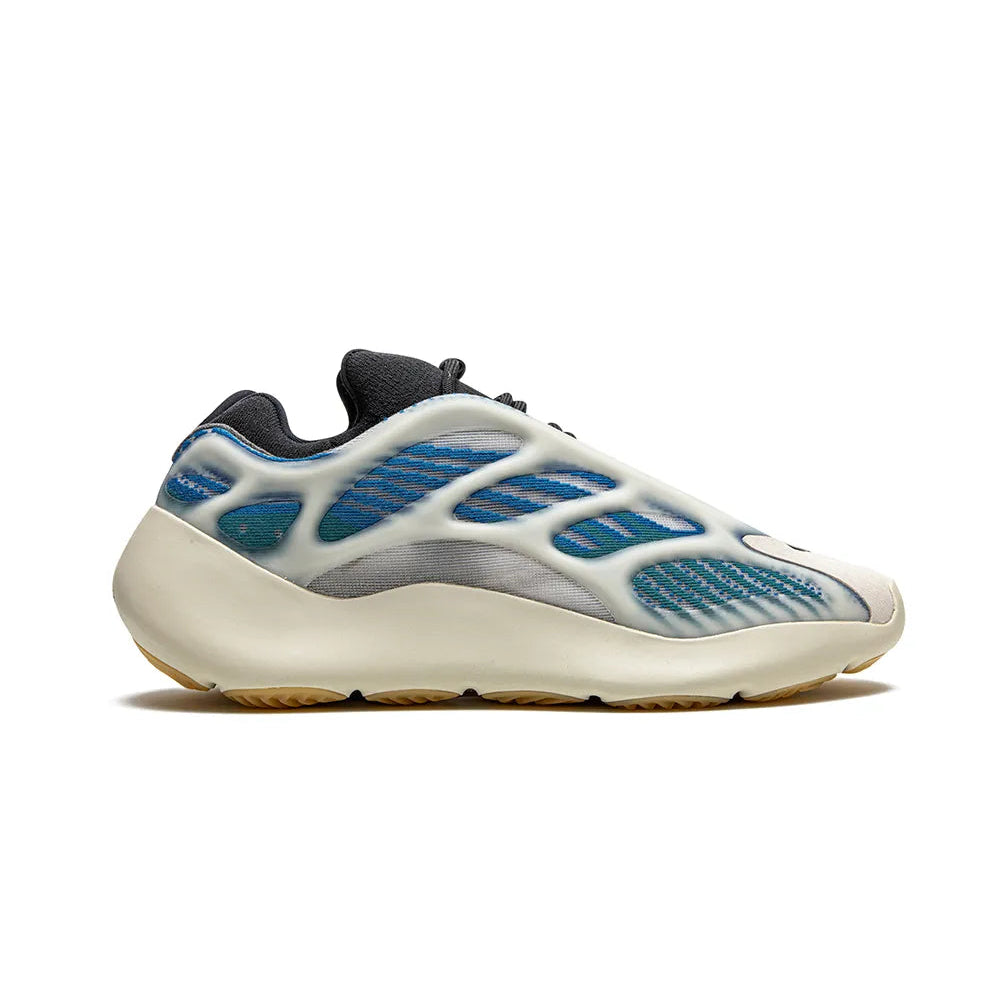 700 V3